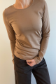Damski longsleeve w beżowym kolorze